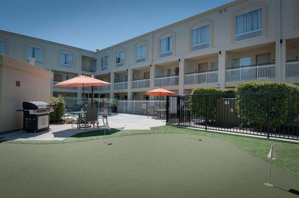 Best Western Plus Rancho Cordova Inn Exterior photo